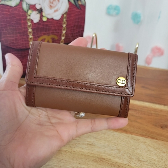 Authentic Christian Dior 6 Ring Key Holder - Picture 4 of 9